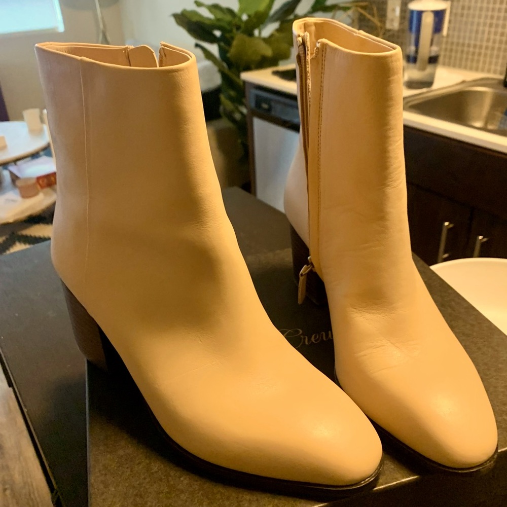 Sadie stacked heel ankle boots in leather - Picture 1 of 2